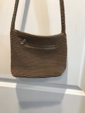 The Sac Crossbody